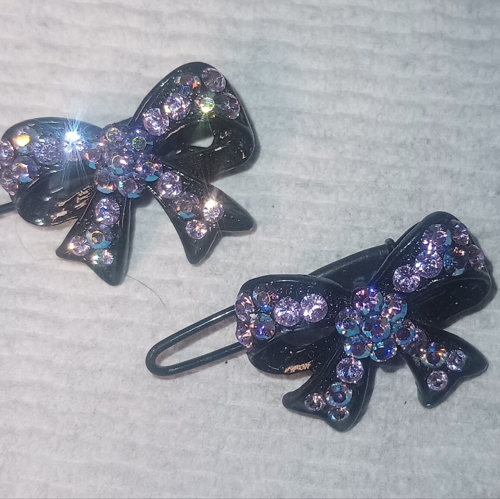 Vintage Metal Bow Lavender Rhinstone Barrettes.